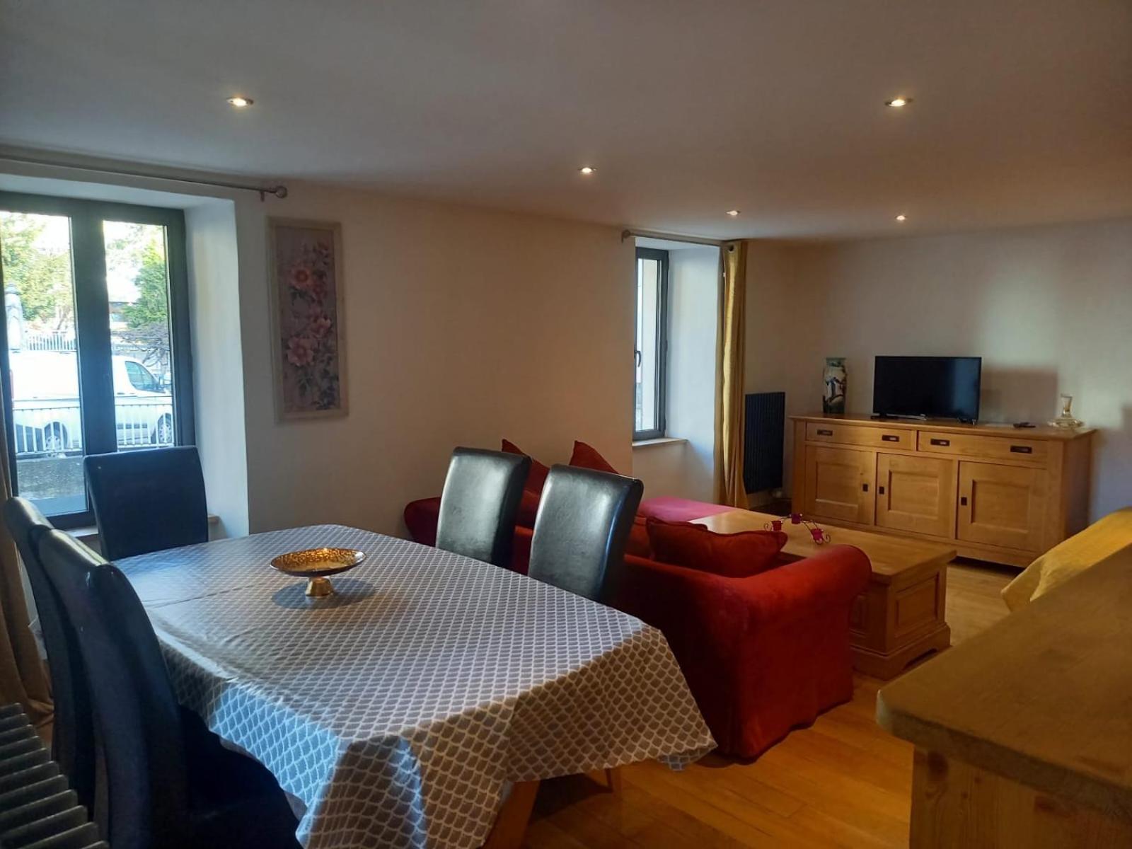 Appartement Centre Du Village Brides Les Bains Buitenkant foto